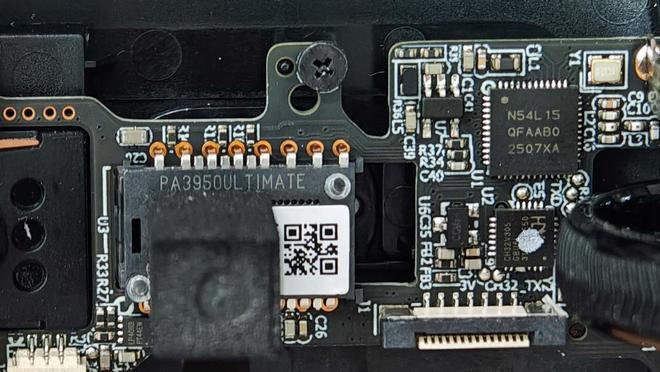 3 MAX二代双8K游戏鼠标拆解测评电子pg跟蝰蛇V3一比高下？雷柏VT(图15)