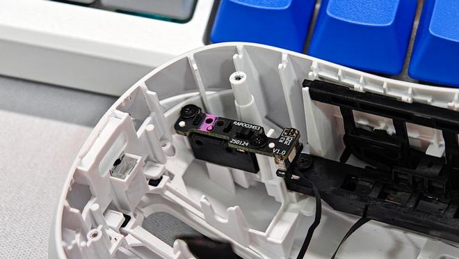 3 MAX二代双8K游戏鼠标拆解测评电子pg跟蝰蛇V3一比高下？雷柏VT(图18)