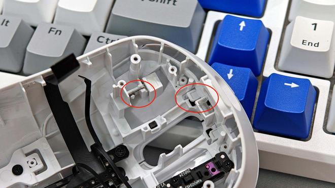 3 MAX二代双8K游戏鼠标拆解测评电子pg跟蝰蛇V3一比高下？雷柏VT(图26)