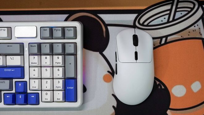 3 MAX二代双8K游戏鼠标拆解测评电子pg跟蝰蛇V3一比高下？雷柏VT(图21)