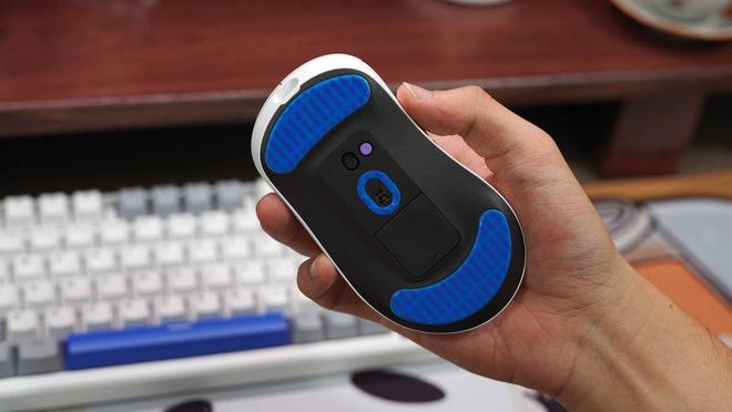 3 MAX二代双8K游戏鼠标拆解测评电子pg跟蝰蛇V3一比高下？雷柏VT(图24)